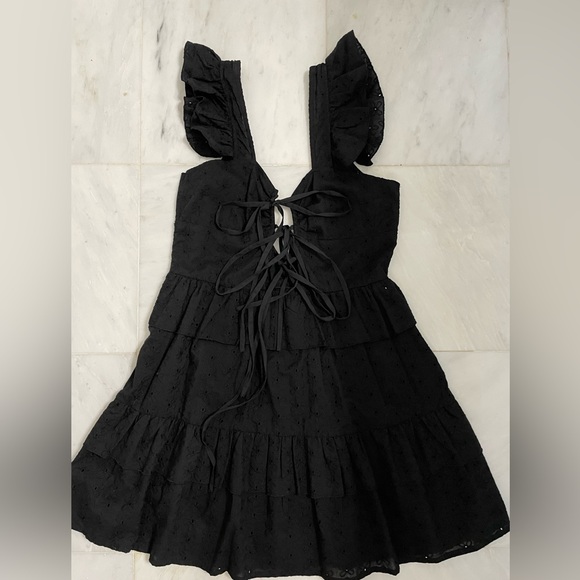 Pretty little thing black ruffle dress - Picture 1 of 5